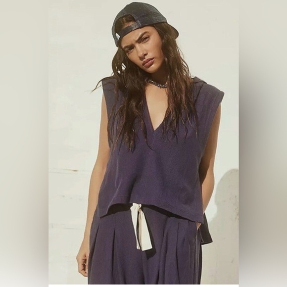 FP Beach Free People Day Tripper Sleeveless Hoodie Oceana Navy Blue Size small - Picture 1 of 7